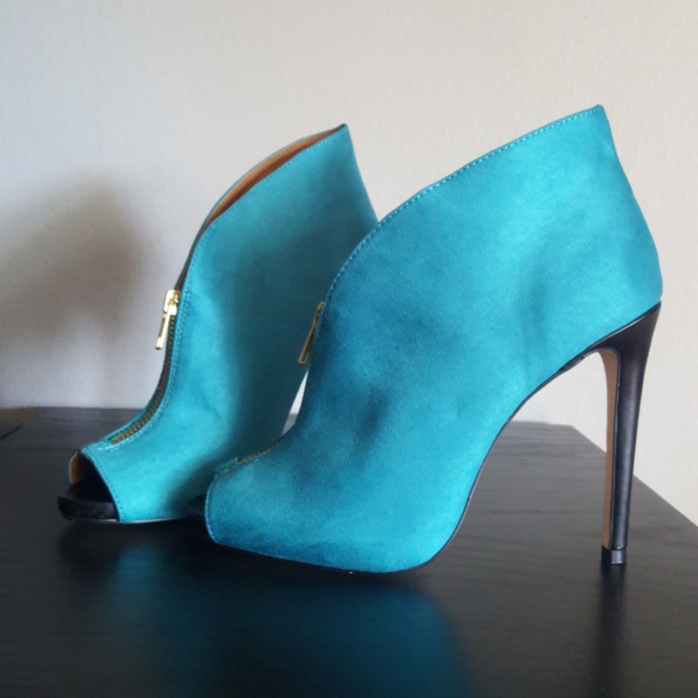 Shoe Dazzle, Teal Peep-Toe Booties, NWOB, Size 8